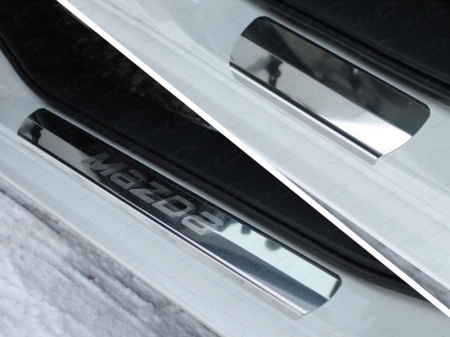 Mazda 6 2015 Накладки на пороги (лист зеркальный надпись Mazda)